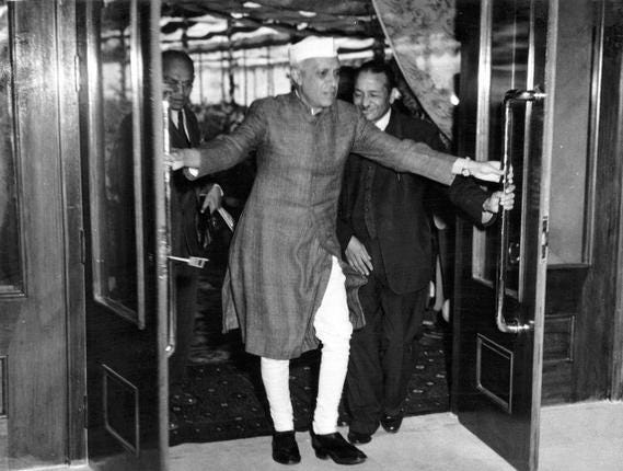 16TH_NEHRU_1553301g