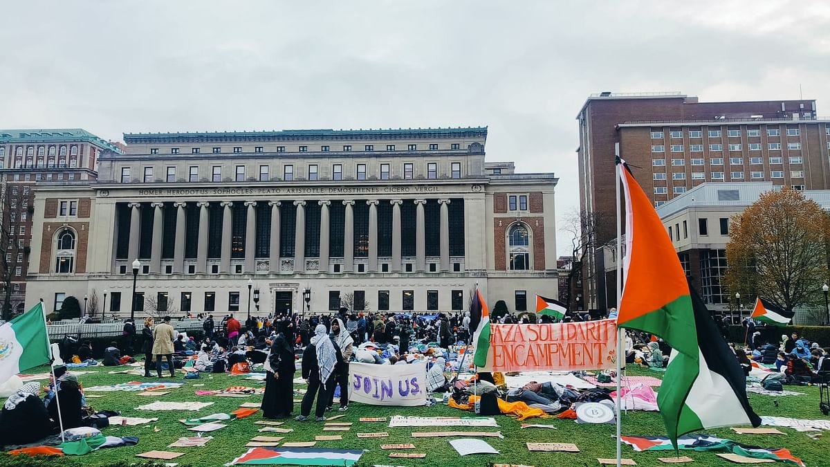 Columbia: कोलंबिया यूनवर्सिटी के छात्रों को फिलिस्तीन-समर्थक प्रोटेस्ट करने  पर गिरफ्तार किया गया है : more than 108 students arrested over Gaza  Solidarity Encampment' protest ...