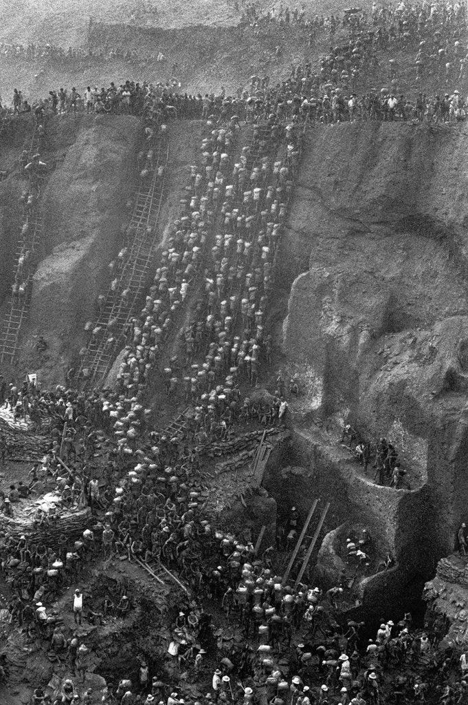 Goldmine Serra Pelada, State Pará, Brasil (The Number Eight), from the  Series "Uncertain Grace" - Digital Collection