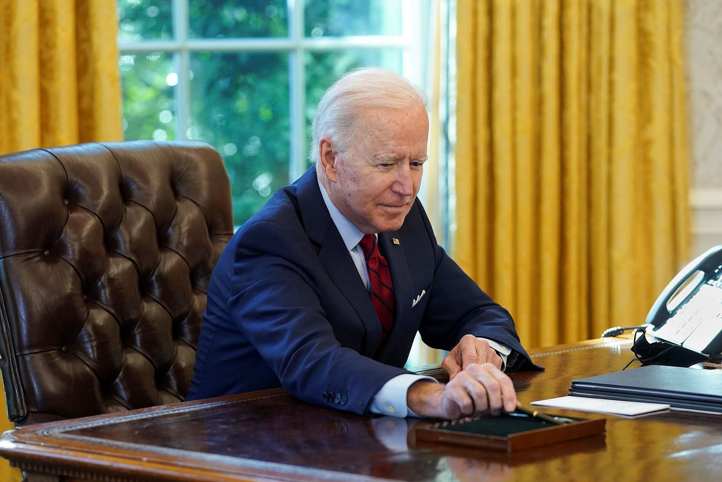 In Time-Saving Measure, Biden Signs Mile-Long Executive Order Reversing  Everything Trump Did | The New Yorker