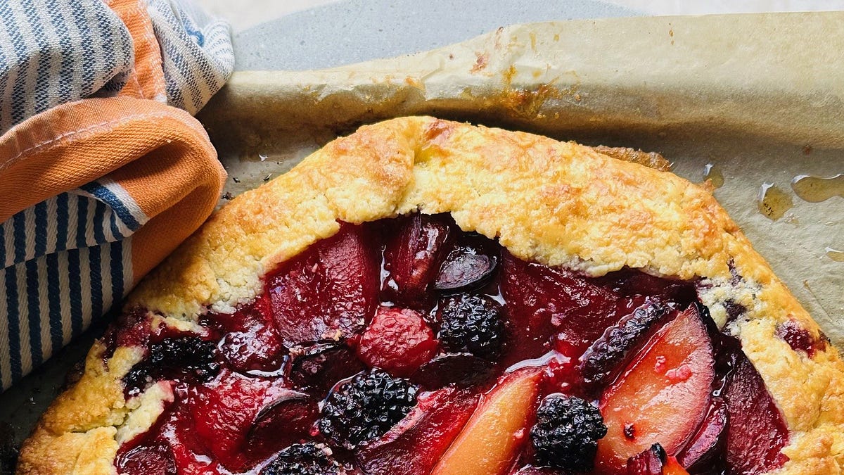 THE ANTI-PERFECT FRUIT GALETTE. - Jill Dupleix Eats