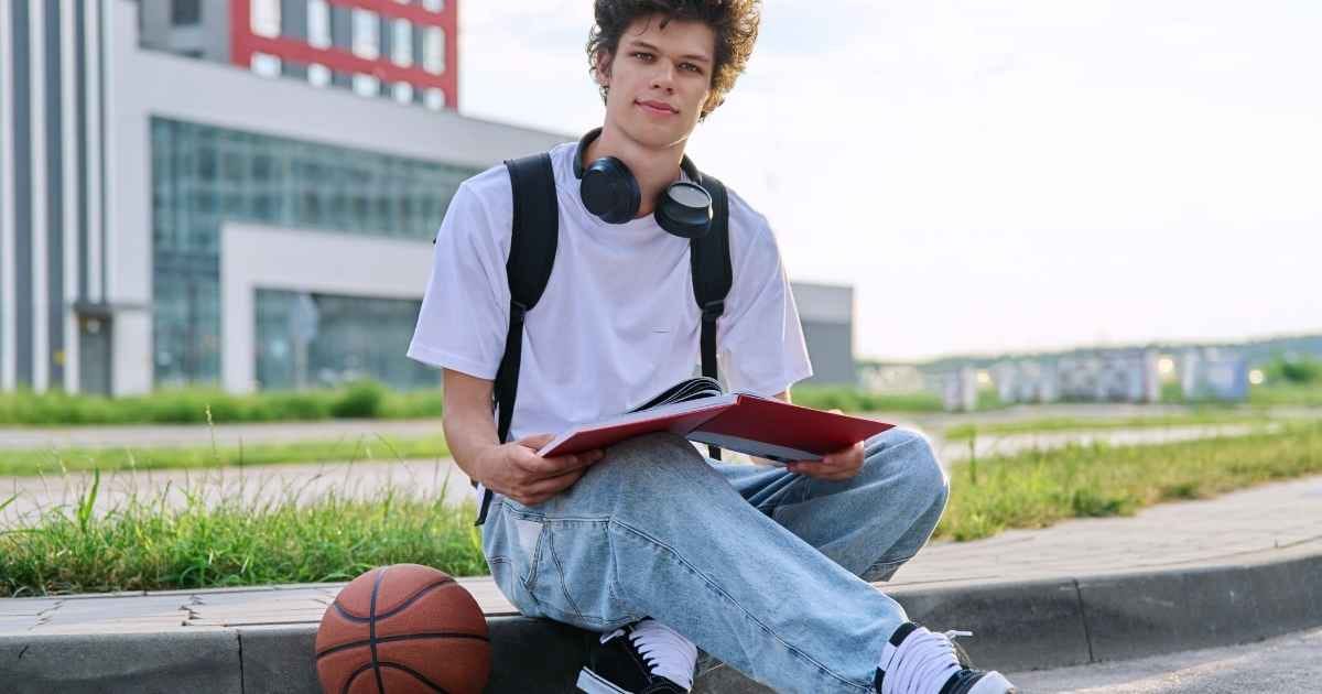 Portrait of 19, 20 year old student 
