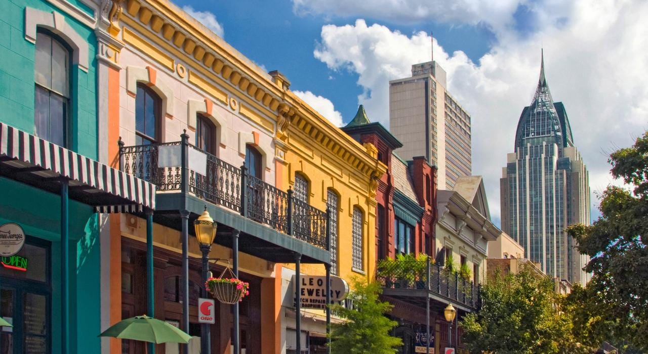 Mobile, Alabama | The Birthplace of Mardi Gras | VisitTheUSA Mobile, Alabama | The Birthplace of Mardi Gras | VisitTheUSA