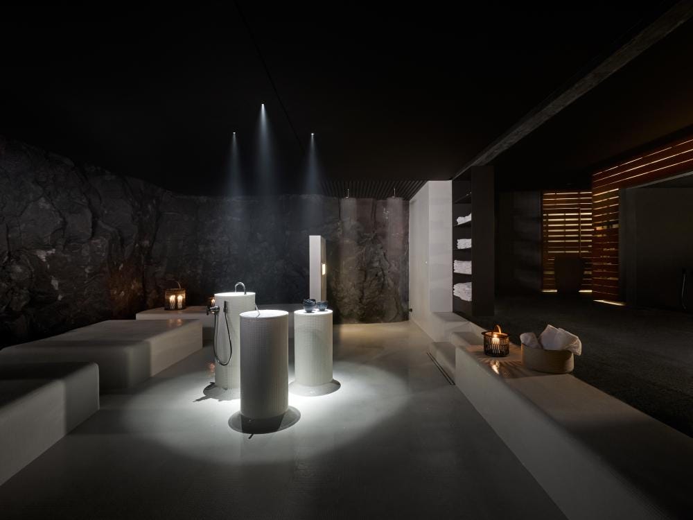 5 Star Blue Lagoon Retreat - All Iceland