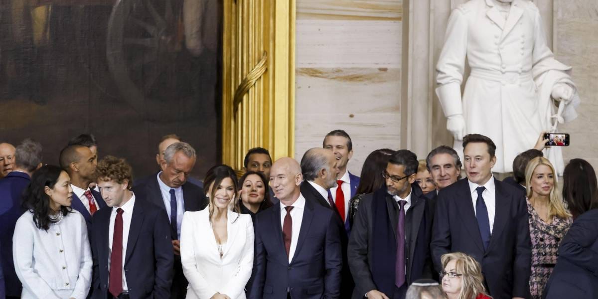 Zuckerberg, Bezos, Musk... los personajes que presenciaron la posesión presidencial de Trump