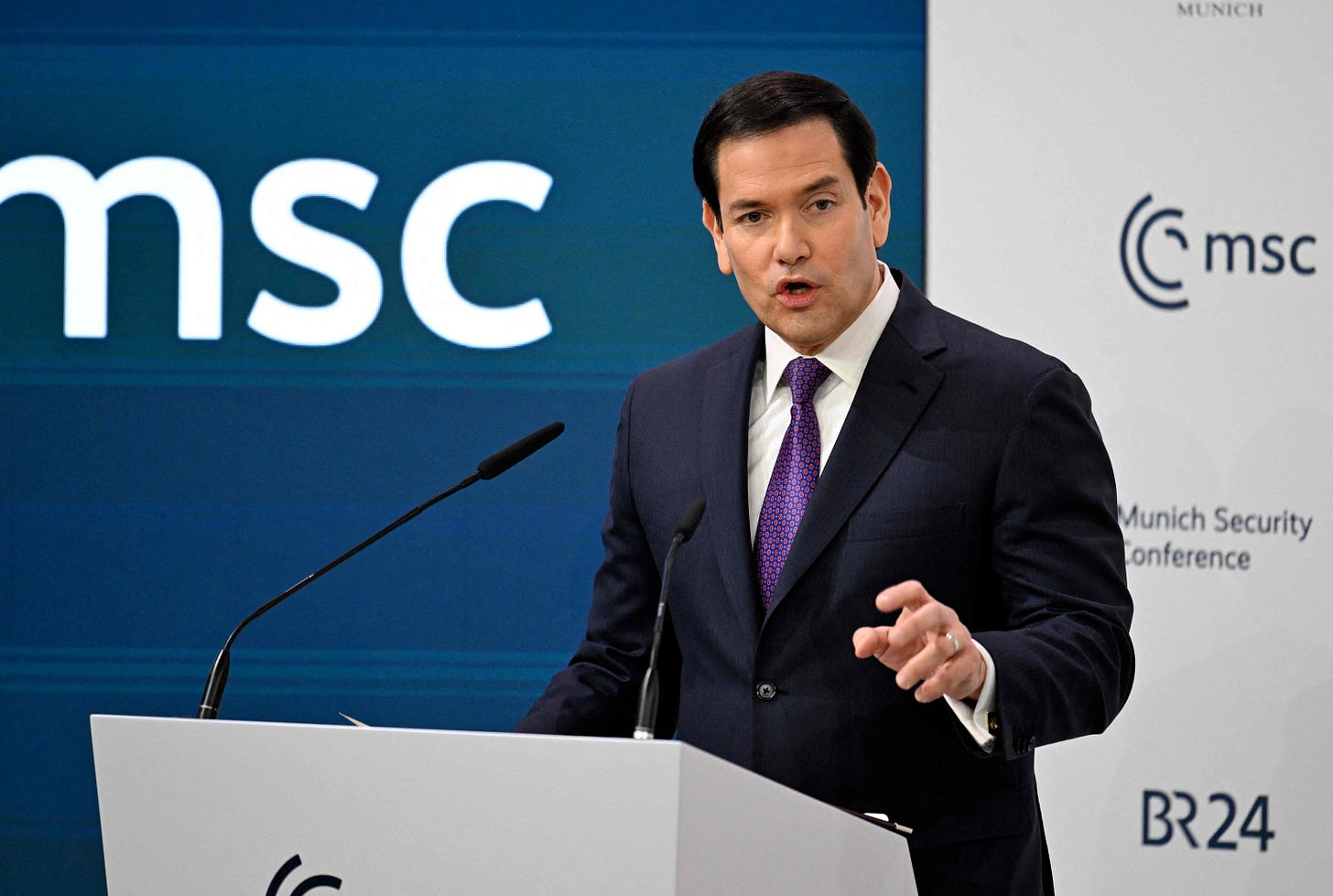 Marco Rubio tiende la mano a Europa, pero deja claro que EEUU redefinirá el  orden internacional | Internacional