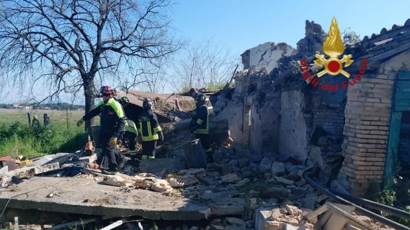 La pista anarchica dietro l’esplosione al parco degli Acquedotti: due morti, preparavano un ordigno La pista anarchica dietro l’esplosione al parco degli Acquedotti: due morti, preparavano un ordigno