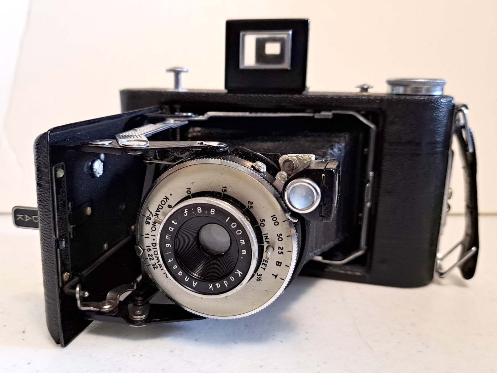 Kodak Vigilant Six-20 - by Sean Lamb - The Kodak Collector