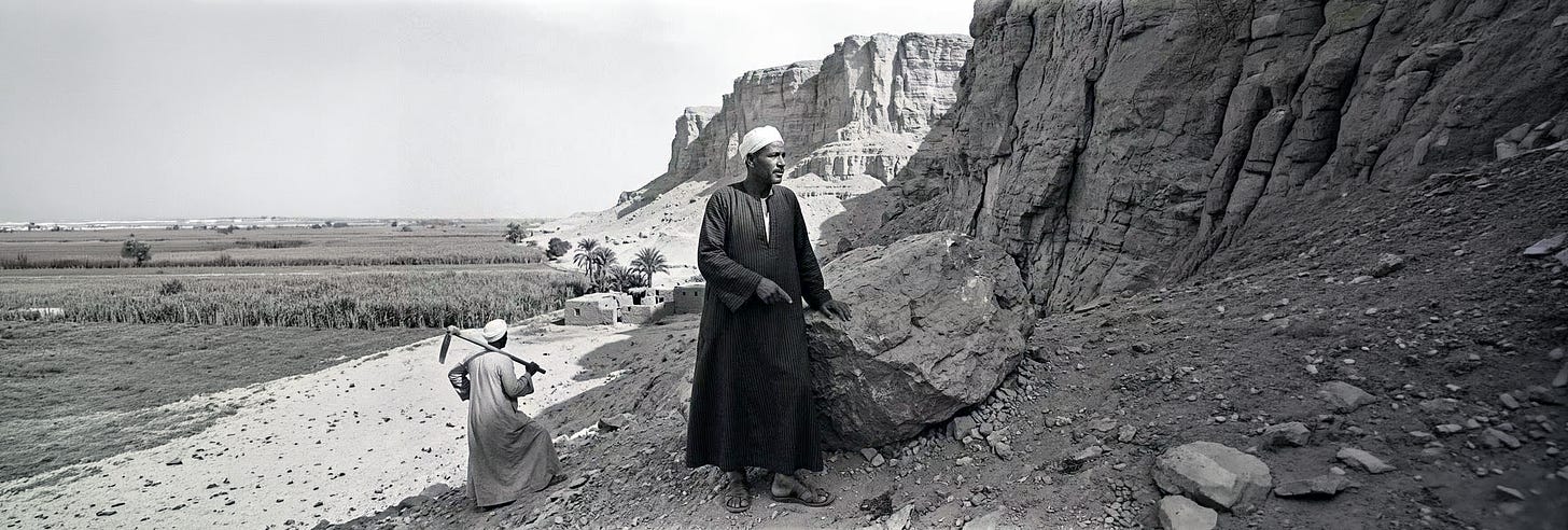 Artistic reconstruction of the discovery landscape near Jabal al-Tarif. Artistic reconstruction of the discovery landscape near Jabal al-Tarif.