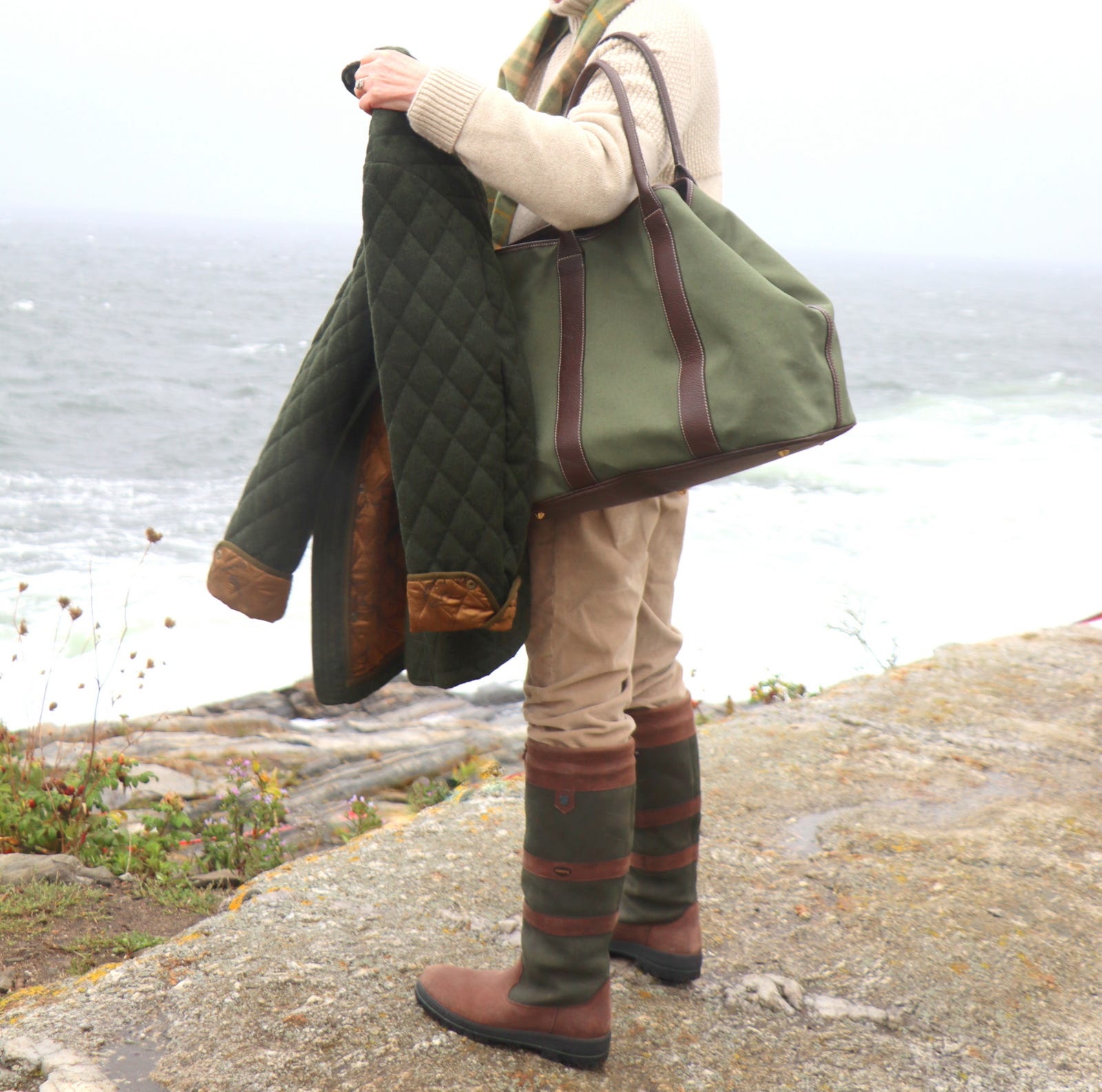 パンツ AUBERGE trois bags 42 Taking out my Ann Mashburn Weekend Tote - Muffy Aldrich