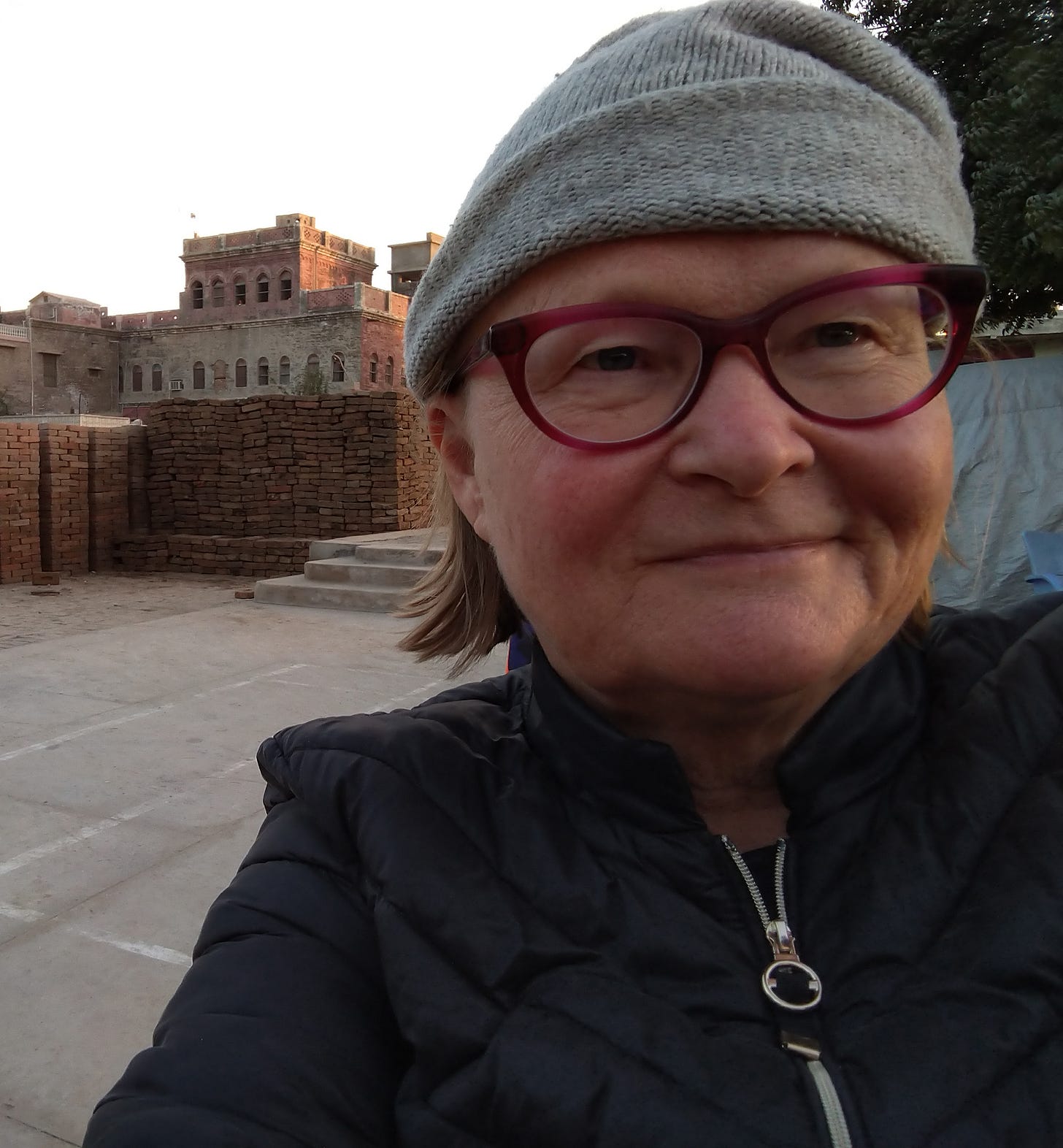 Jo Susanne Dahlgrenin olemus ja käytös antavat viitteitä siitä, miksi Lähi-Idän instituutin johtaja vaikuttaa tukevan edelleen 1979-luvun vasemmistolaista islamilaista vallankumousta Iranissa. Jo Susanne Dahlgrenin olemus ja käytös antavat viitteitä siitä, miksi Lähi-Idän instituutin johtaja vaikuttaa tukevan edelleen 1979-luvun vasemmistolaista islamilaista vallankumousta Iranissa.