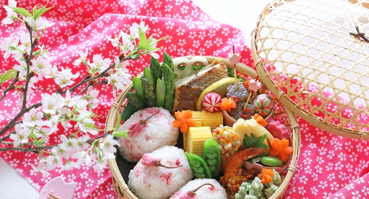 Things Mayumi’s Mother Packed In Her Bento Box