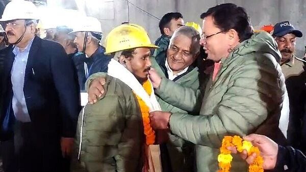 Uttarkashi tunnel collapse LIVE Updates: PM Modi hails 'courage and  patience' of all 41 workers | Mint