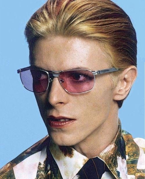 does anyone know the model of these glasses? can't seem to find anything  anywhere online : r/sunglasses