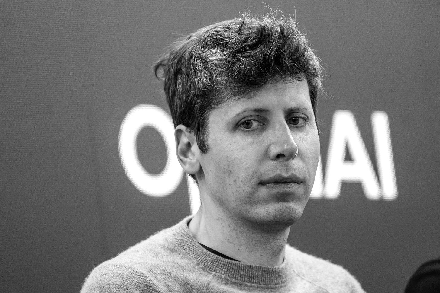 Sam Altman responde a las críticas sobre las finanzas de OpenAI.