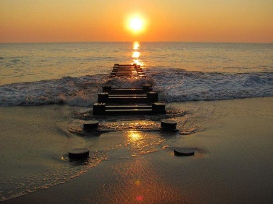 The dawn of a new day in Rehoboth Beach - Picture of Delaware, United  States - Tripadvisor