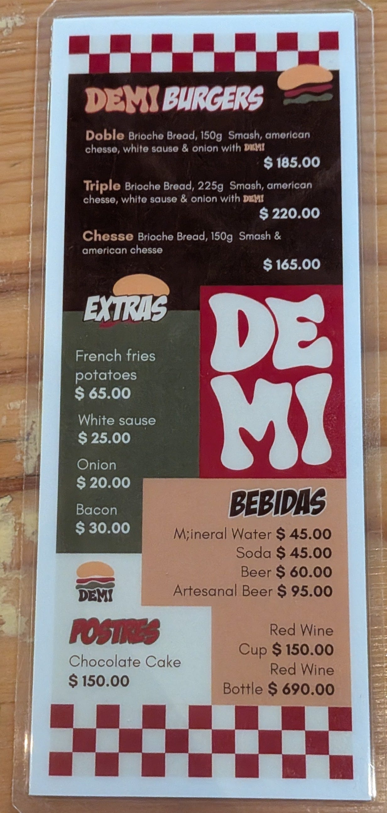 Demi: Possibly the best burgers in Mexico City