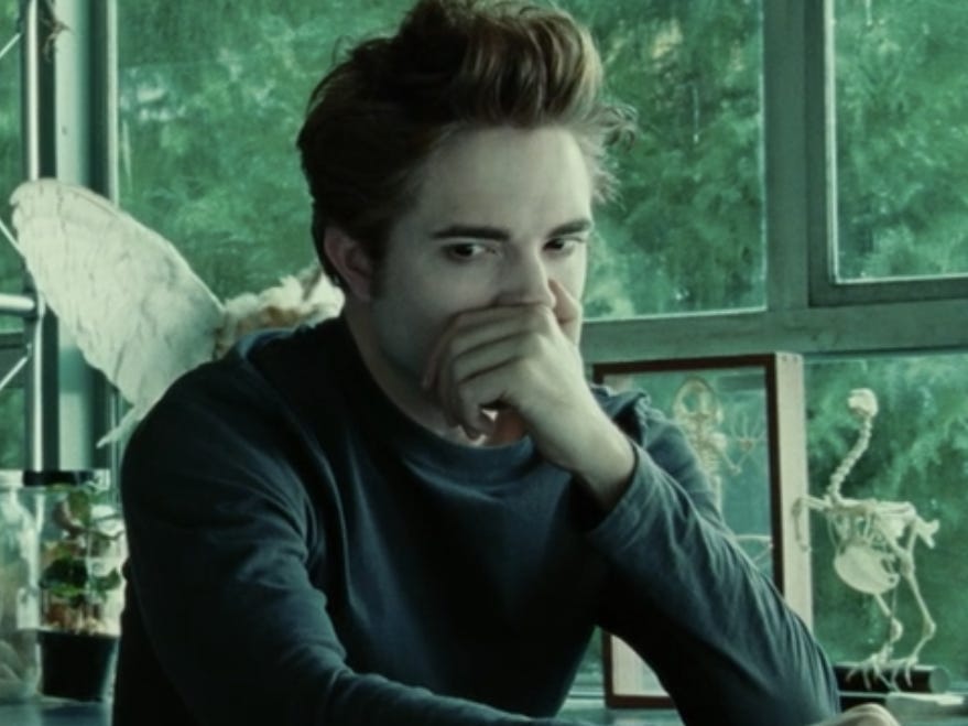 Twilight' Details That Make More Sense After 'Midnight Sun' - Business Insider Twilight' Details That Make More Sense After 'Midnight Sun' - Business Insider