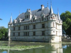 Château d'Azay-le-Rideau in the Loire (Wikipedia Commons) Château d'Azay-le-Rideau in the Loire (Wikipedia Commons)