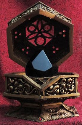 Shining Trapezohedron | Nerdiverse Wiki | Fandom