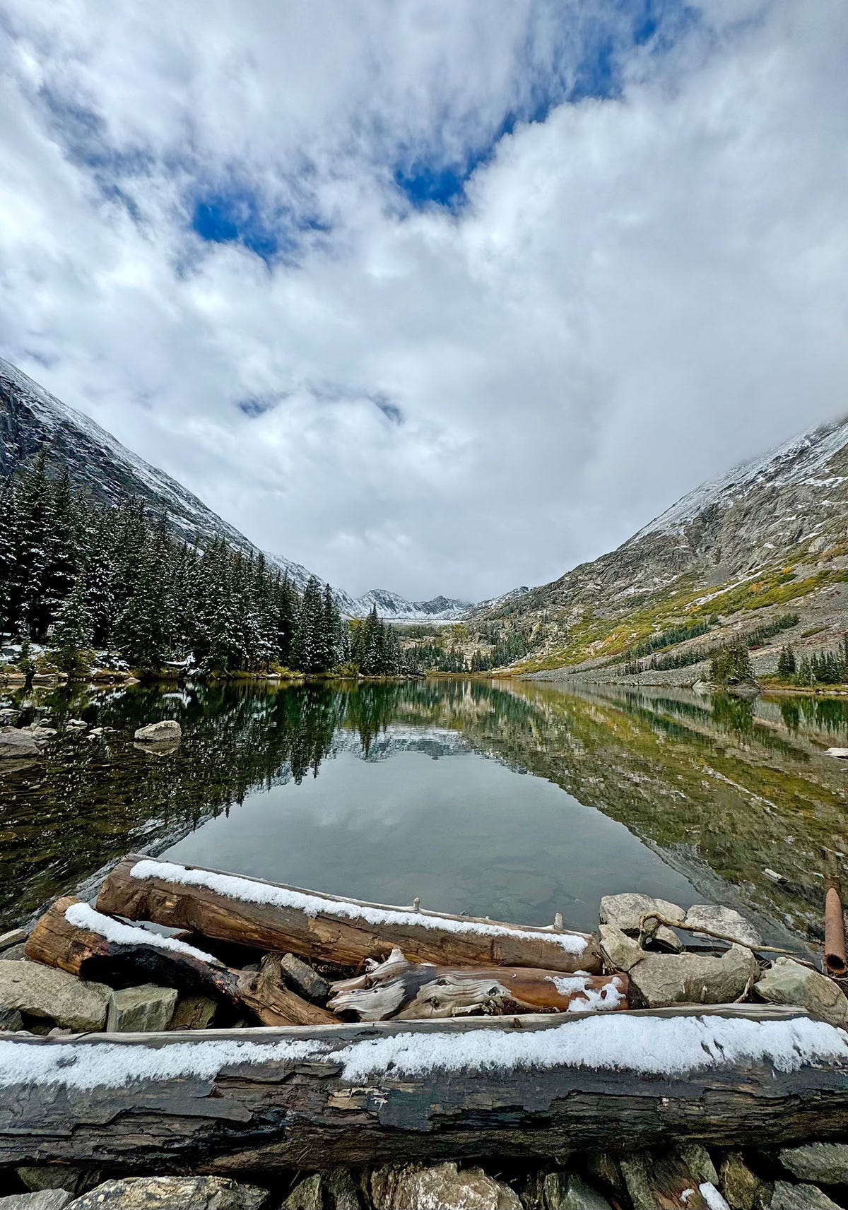 Overnight snow on Blue Lakes Trail