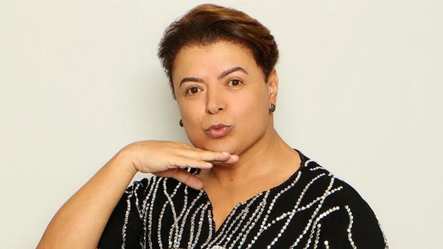 David Brazil diverte fãs com história sobre sua infância ao compartilhar clique nostálgico na web