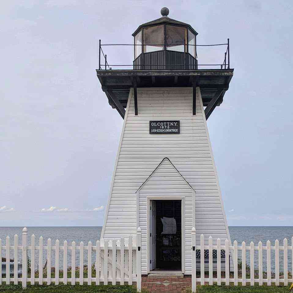 Lighthouses Along Lake Ontario: Olcott