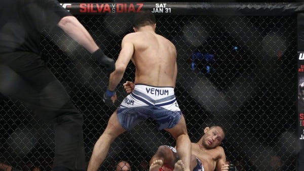 dan henderson knocks out gegard mousasi ufc fight night stockholm 2015 dan henderson knocks out gegard mousasi ufc fight night stockholm 2015