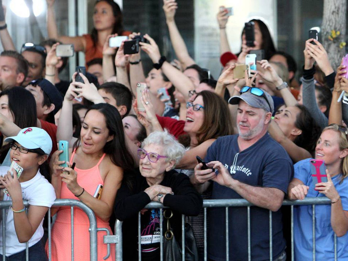 Hago 3.000 fotos en cada viaje, doctor. ¿Es grave? | El blog de viajes de  Paco Nadal | EL PAÍS