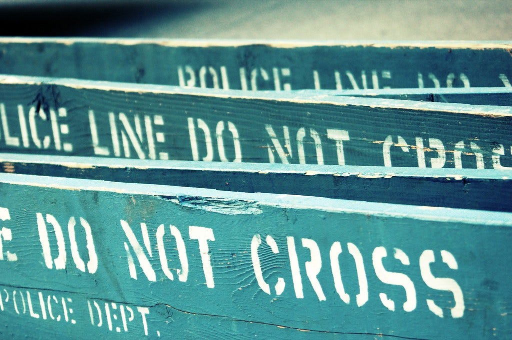 Crossing the Line | Snapped while walking past all of the ba… | Flickr