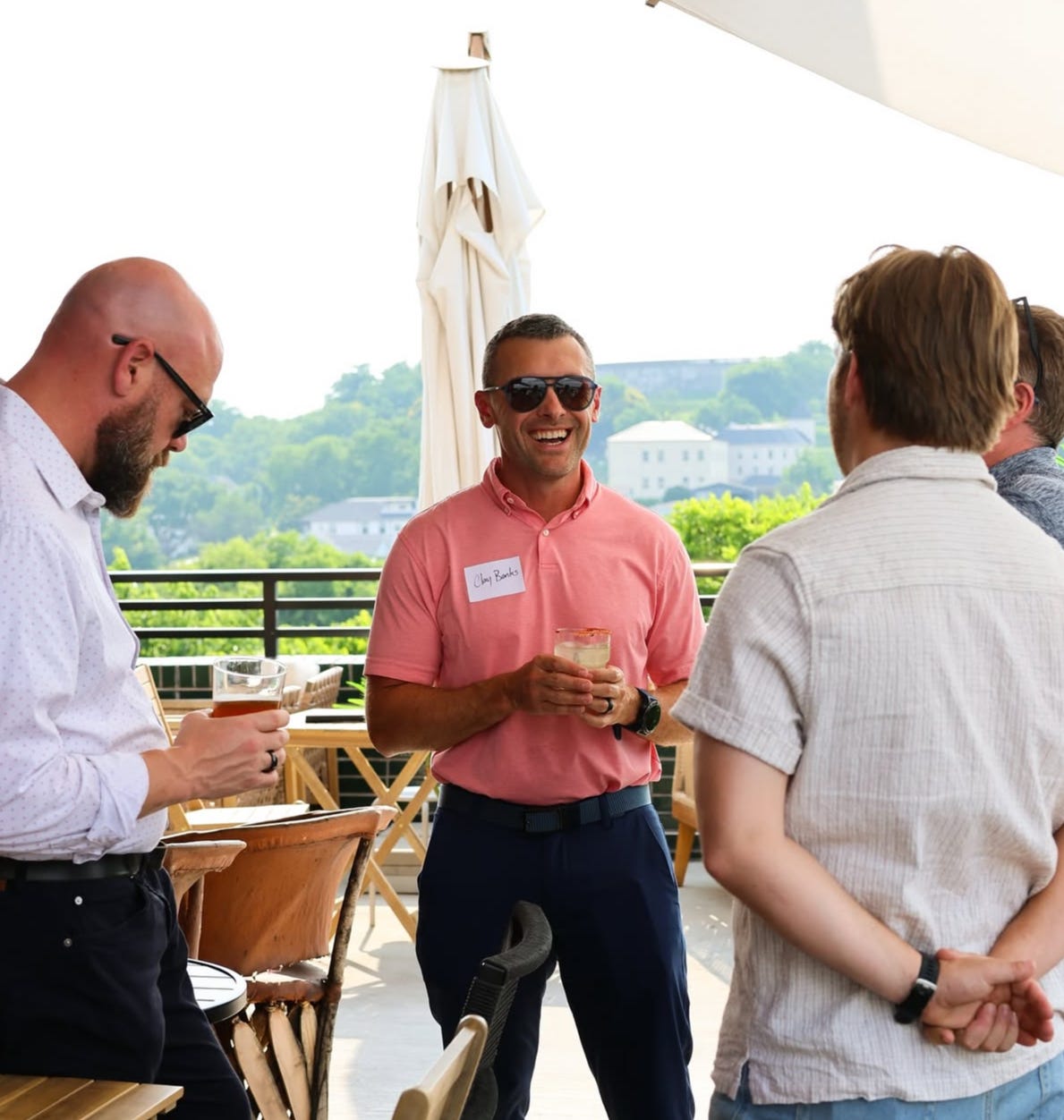 The FOMO Flywheel: A Guide to Engineering FOMO in Your Fundraise