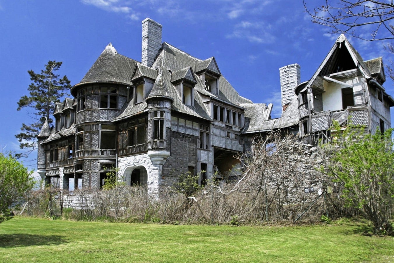 Carleton Villa_©Kin Lunman