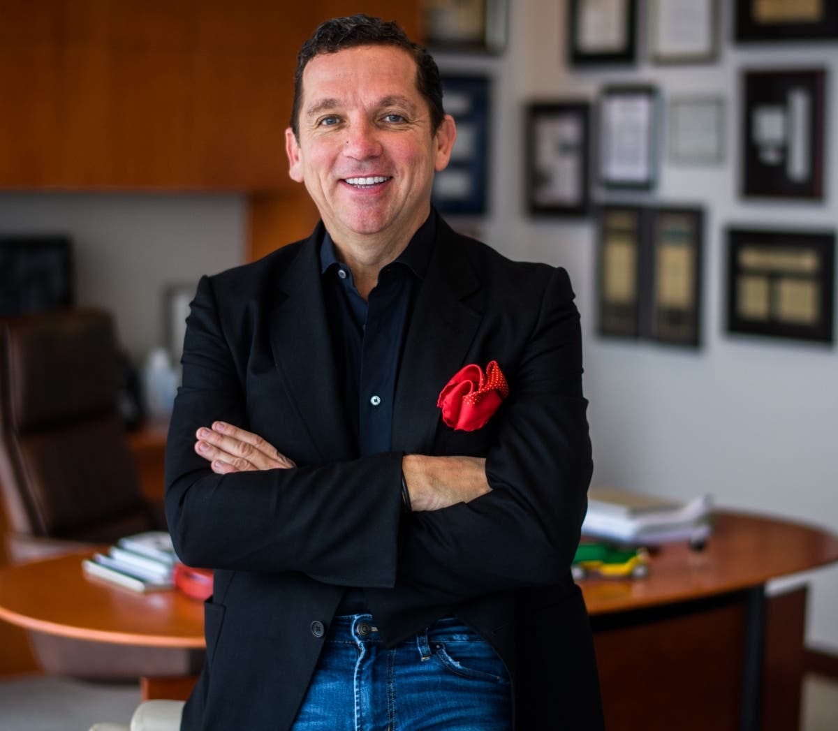 Tony Buzbee Alleges City Hall Corruption With Campaign Ad | Houston, TX ...