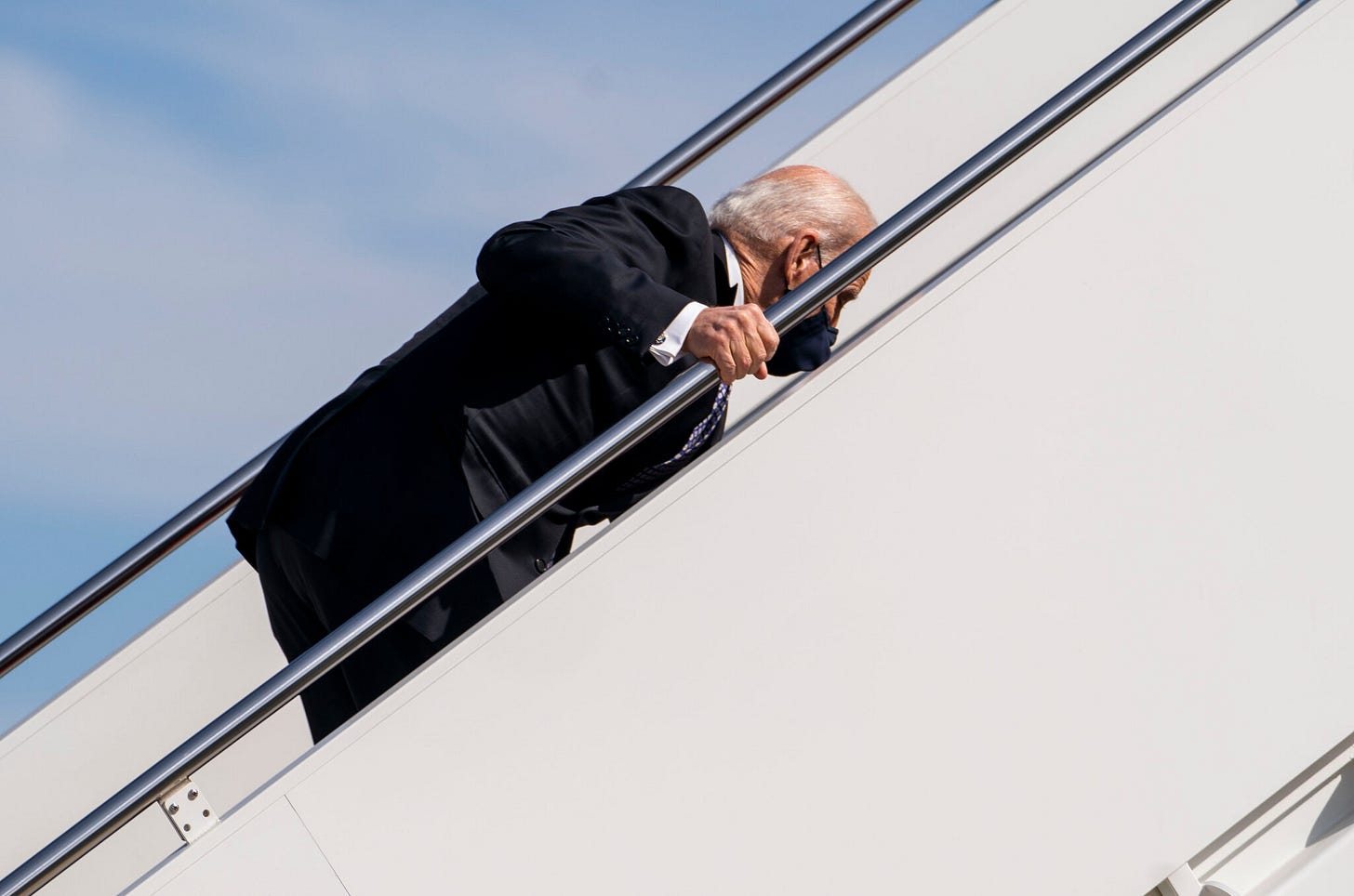 Biden 'Doing 100 Percent Fine' After Tripping While Boarding Air Force One  - The New York Times