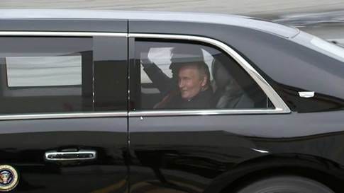 A person in a car

AI-generated content may be incorrect.