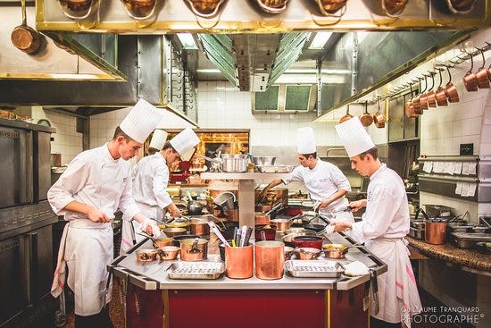 la brigade de cuisine - Foto van Restaurant Paul Bocuse,  Collonges-au-Mont-d'Or - Tripadvisor