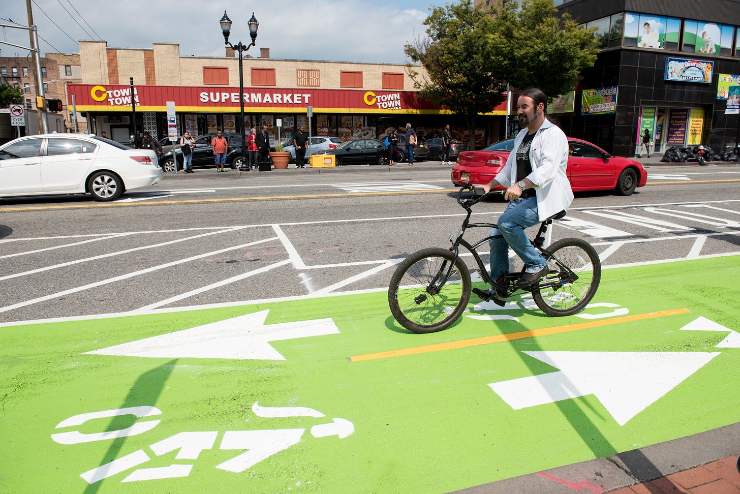 Jersey City unveils new half-mile bike lane along Bergen Avenue - nj.com Jersey City unveils new half-mile bike lane along Bergen Avenue - nj.com