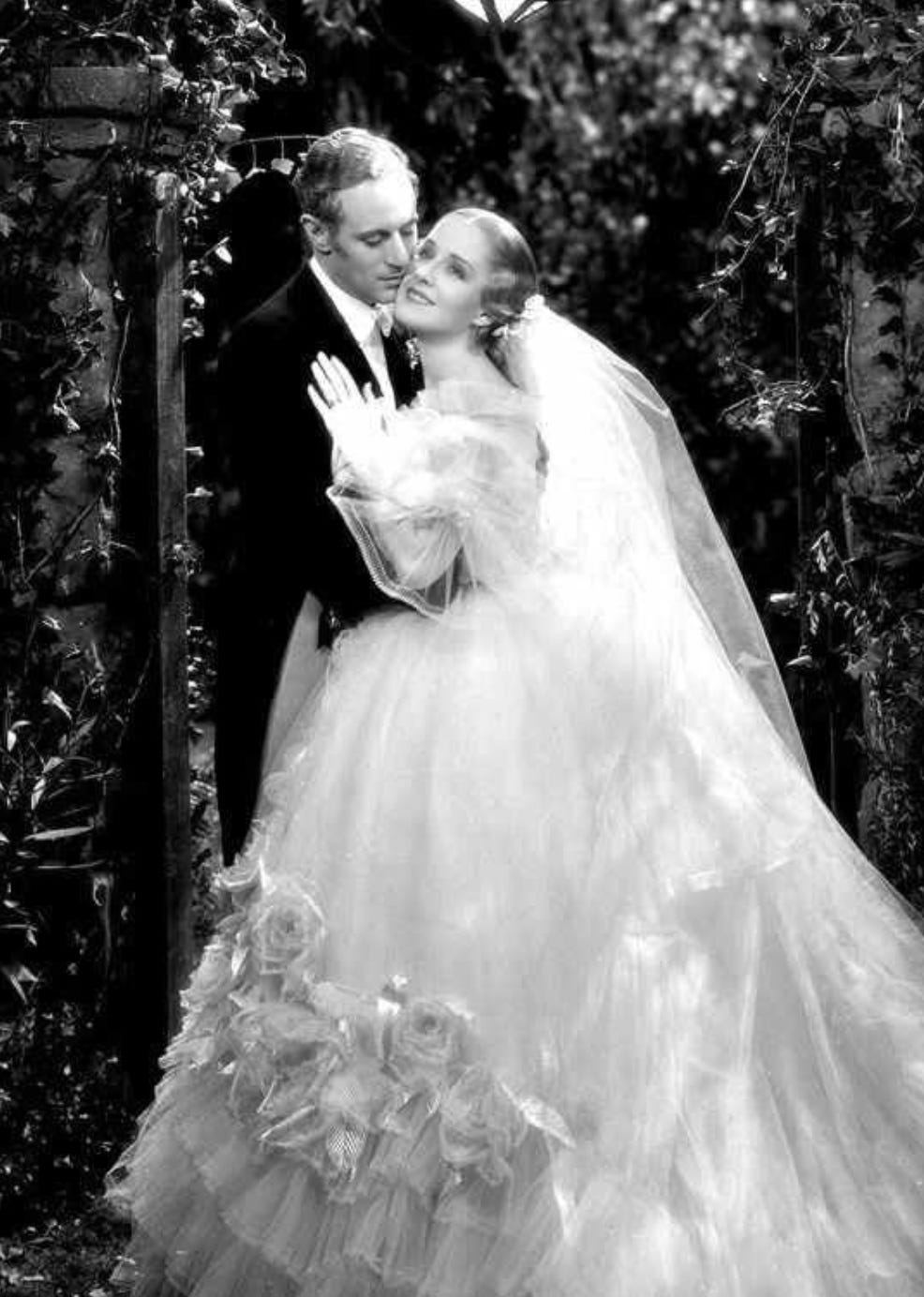 Leslie Howard and Norma Shearer in a scene from Smilin’ Through