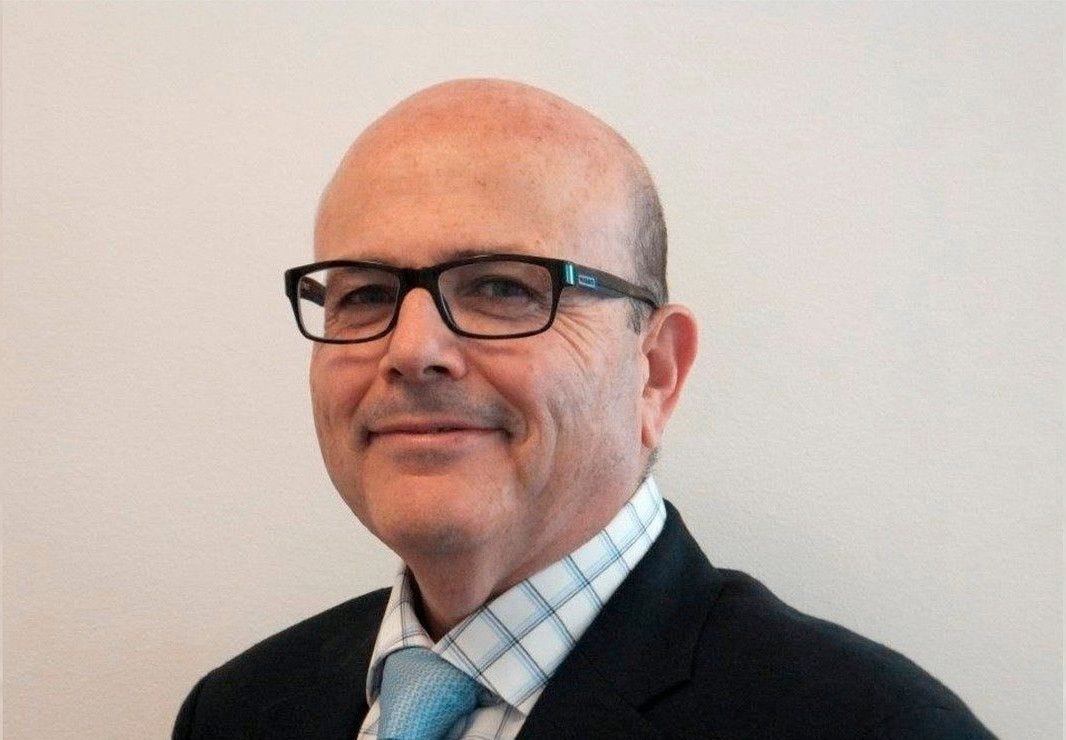 Layman succeeds Fr. Guerrero as Vatican finance czar Layman succeeds Fr. Guerrero as Vatican finance czar