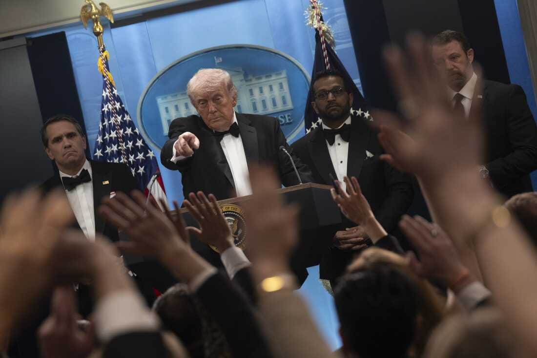 Photos: The aftermath of the White House Correspondents' Dinner Shooting :  The Picture Show : NPR