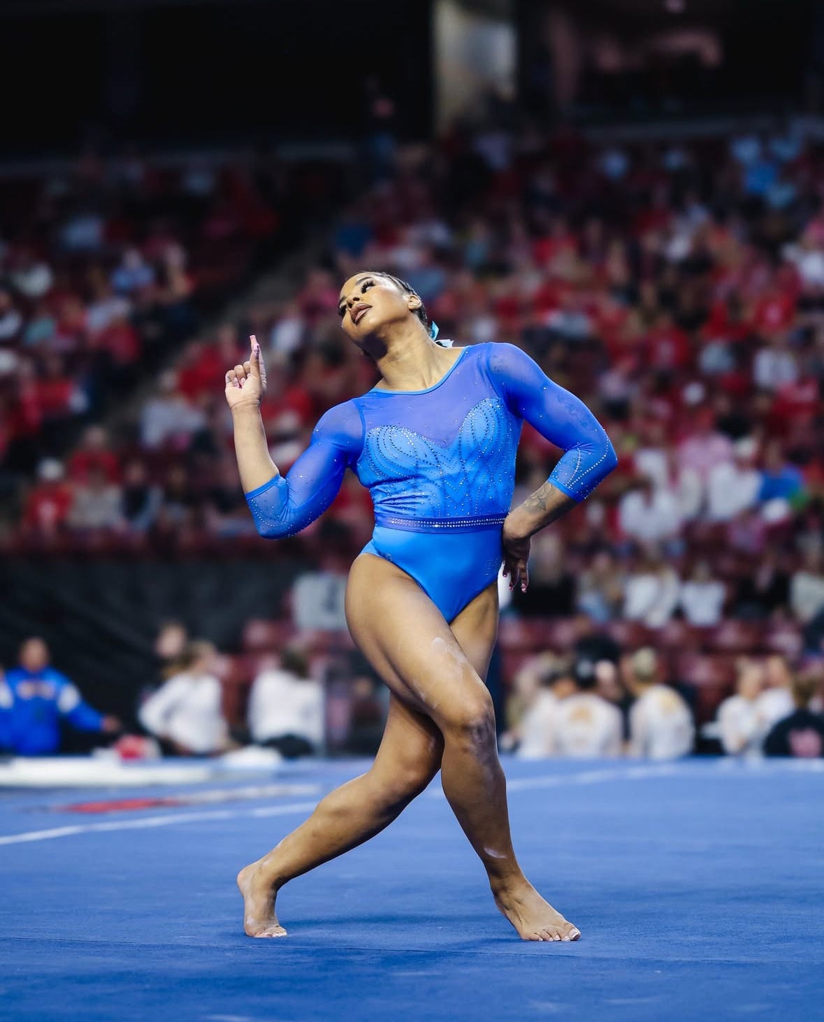 Jordan Chiles in her floor routine