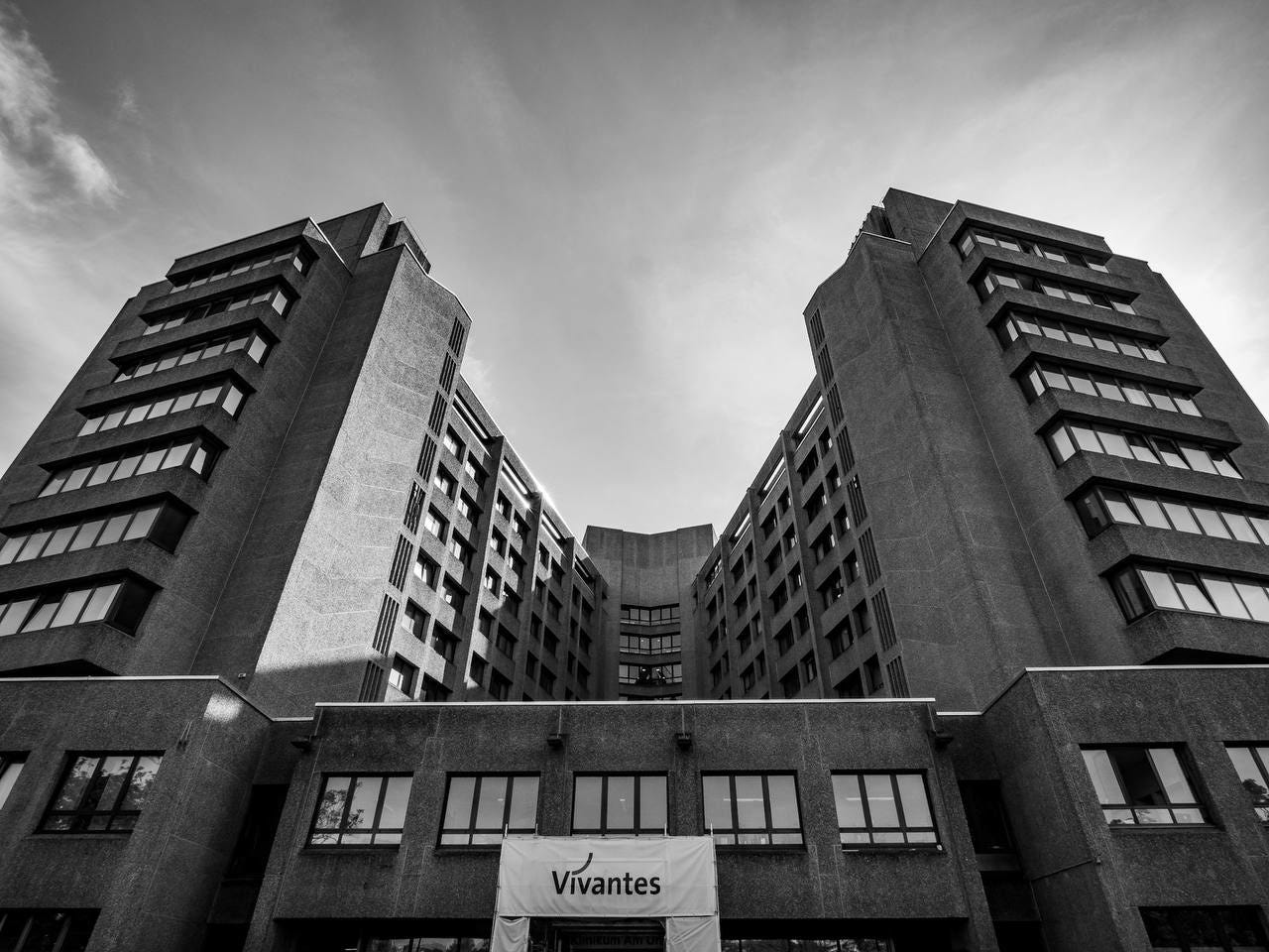 BERLIN BRUTAL: A Blog on the Edges of Modernism - Urban Hospital BERLIN BRUTAL: A Blog on the Edges of Modernism - Urban Hospital