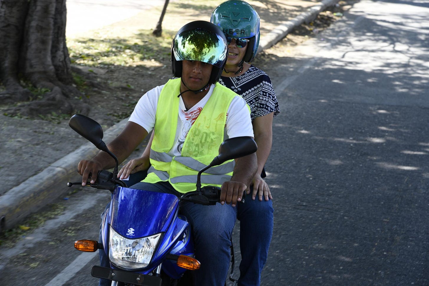 VIDEO: ¿Perjudica Uber a los motoconchistas? - Diario Libre