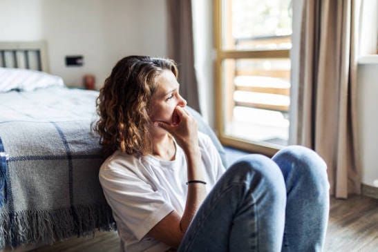 339,500+ Lonely Woman Stock Photos and Royalty-Free Pictures - iStock