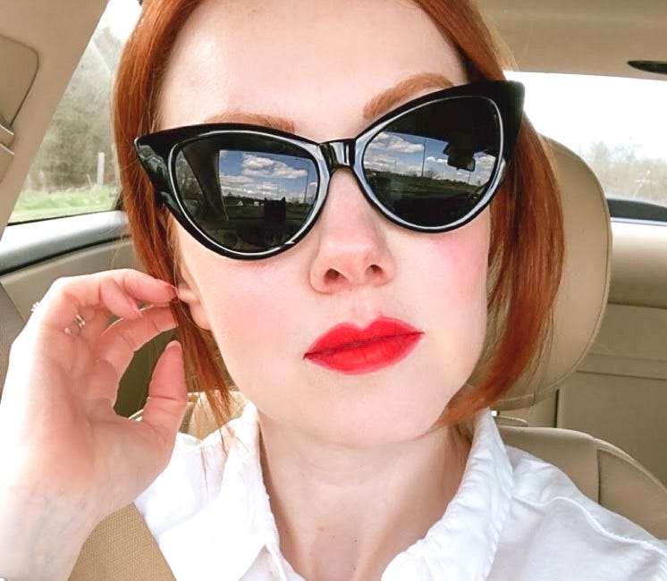 The Awkward Girl's Guide to Reading Snark About Yourself On the Internet