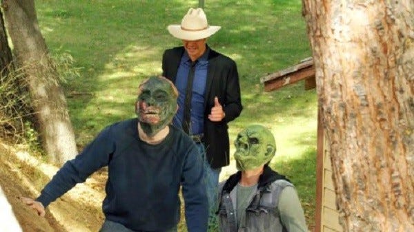 justified boyd with markhams masked crew noblesse oblige 2015 justified boyd with markhams masked crew noblesse oblige 2015