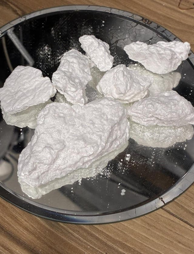 r/drugsarebeautiful - Best ❄️ to ever touch my nose