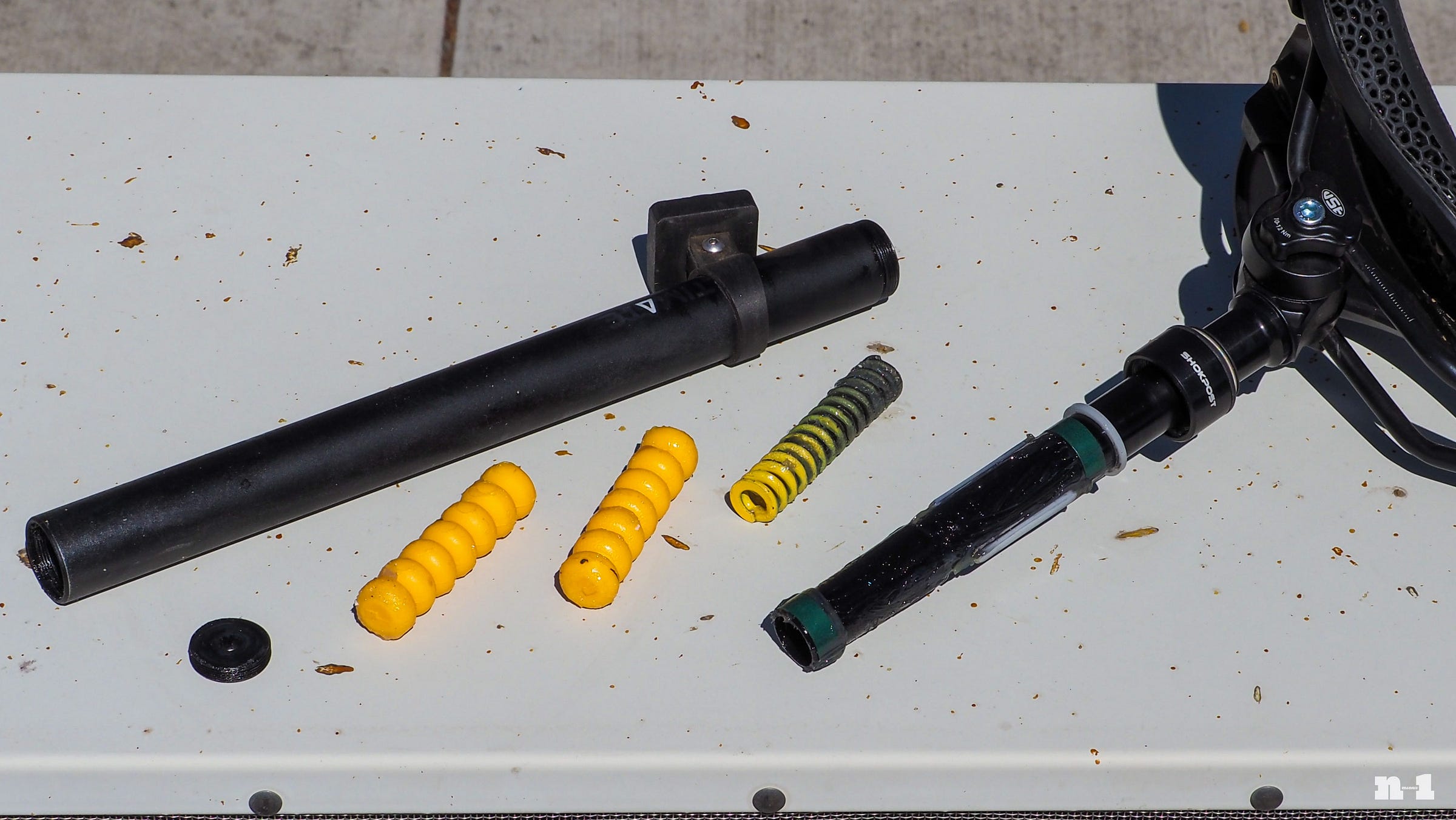 USE Vybe gravel suspension seatpost
