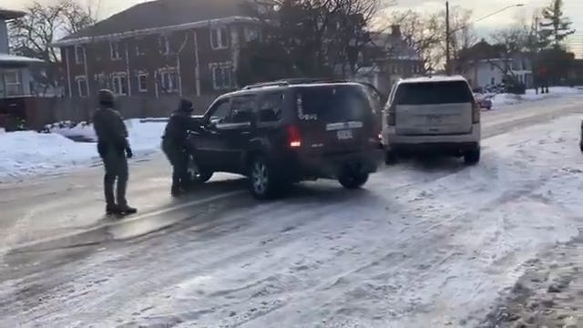 Experts break down what charges ICE agent could face over deadly shooting -  and the crimes Renee Good committed