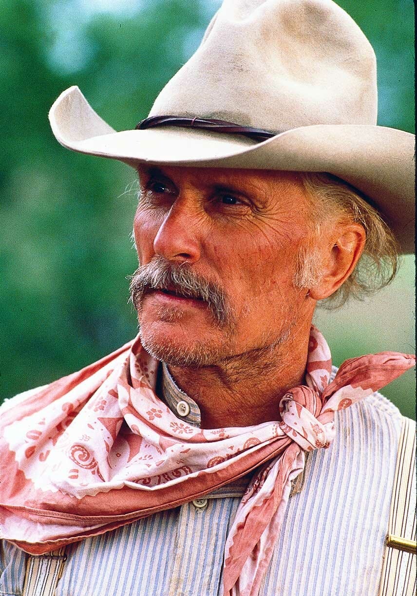 Lonesome Dove 1989 Robert Duvall Gus Augustus McCrae cowboy hat scarf Photo 1663 | eBay Lonesome Dove 1989 Robert Duvall Gus Augustus McCrae cowboy hat scarf Photo 1663 | eBay